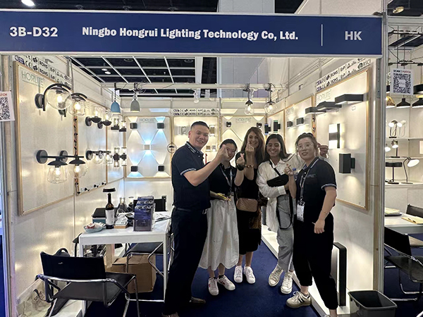 28 Oktober 2023 Pameran Pencahayaan Musim Luruh Hong Kong